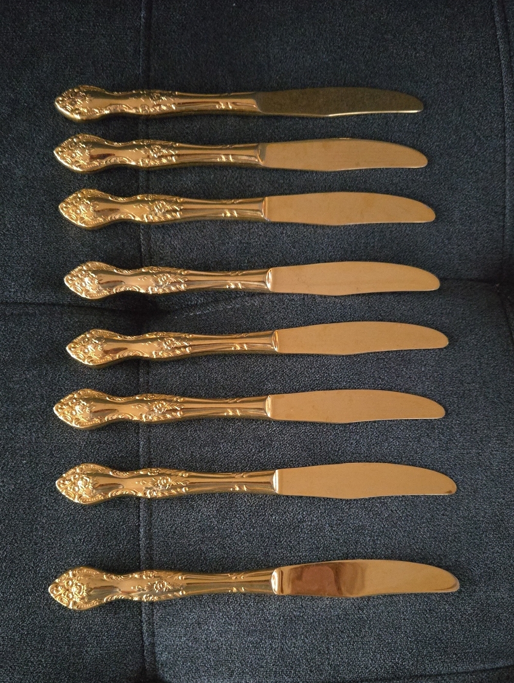 Vintage Oneida Golden Baroque Rose - 8 Pieces
